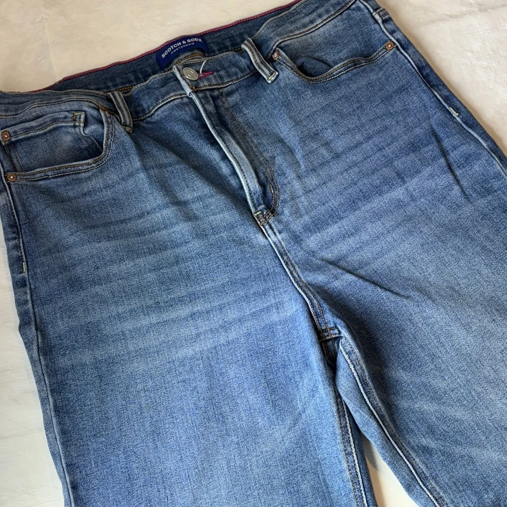 Scotch & Soda Light Wash Straight Leg Jeans | Classic Fit Denim - Picture 5 of 8